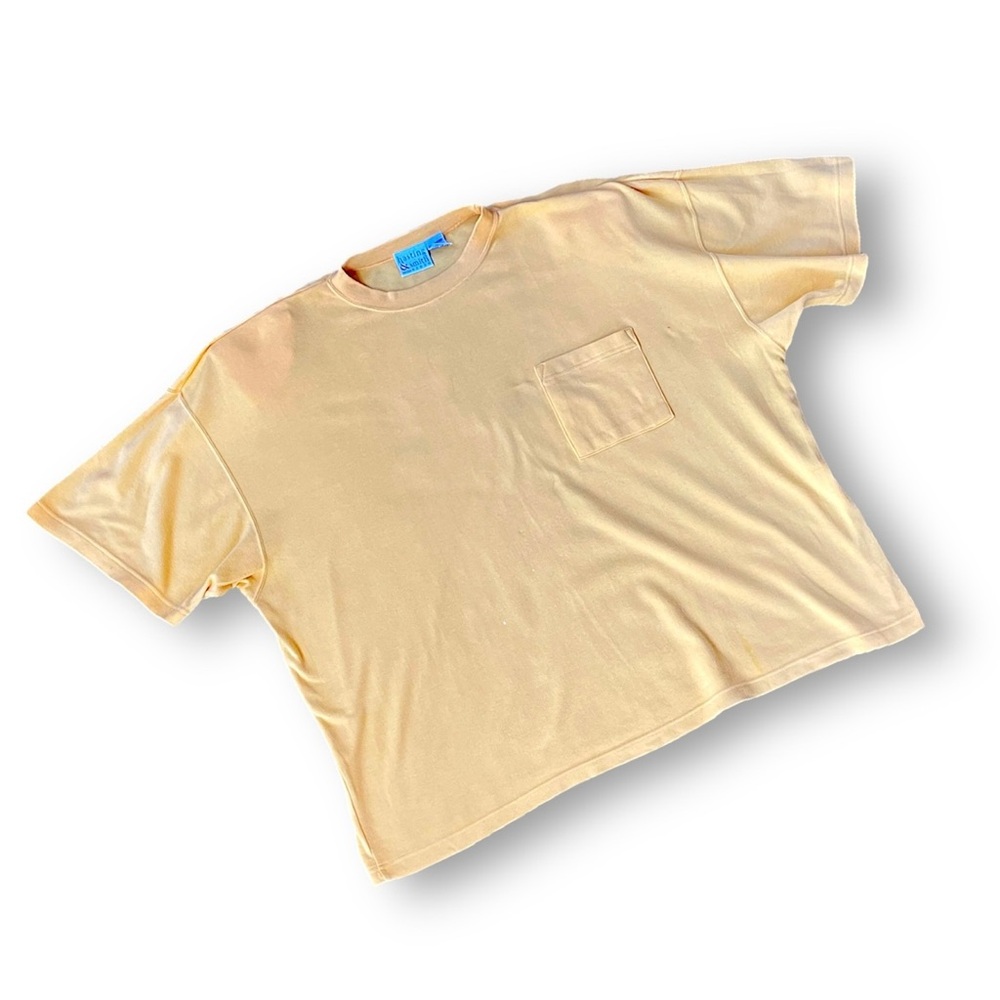 Vintage Men's Short Sleeve Pocket Tee in Pale Yellow